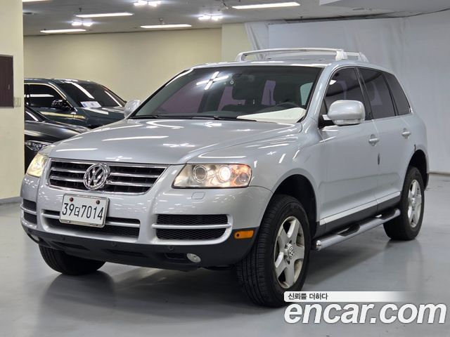 Volkswagen Touareg 2006 — photo 1