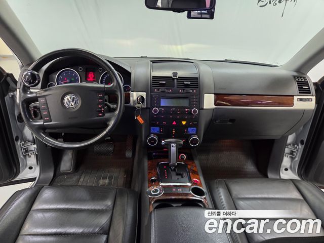 Volkswagen Touareg 2006 — photo 7