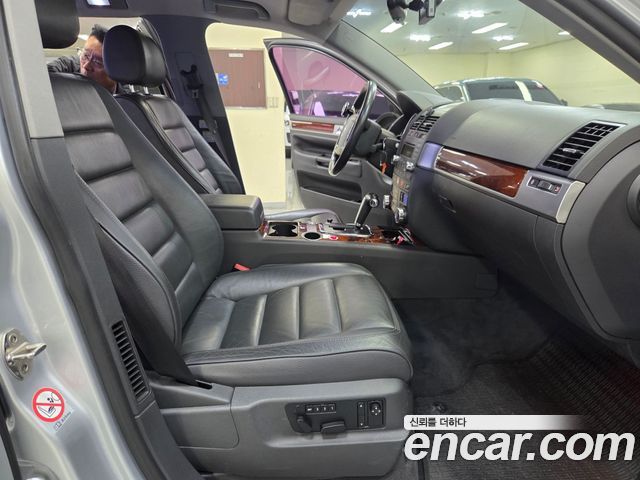 Volkswagen Touareg 2006 — photo 10