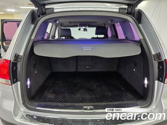 Volkswagen Touareg 2006 — photo 11