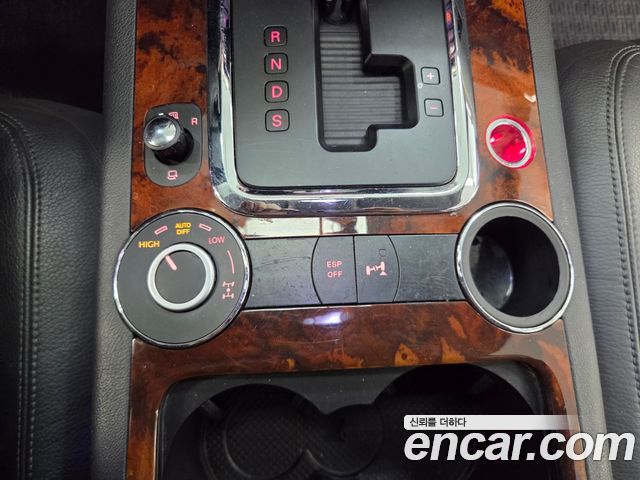 Volkswagen Touareg 2006 — photo 14