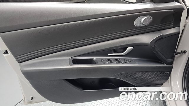 Hyundai AVANTE 2023 — photo 14