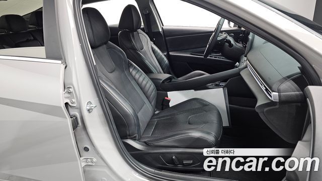 Hyundai AVANTE 2023 — photo 16