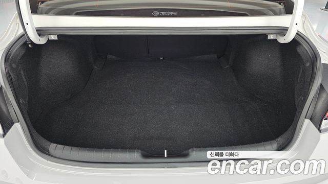 Hyundai AVANTE 2023 — photo 36