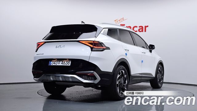 Kia Sportage 2023 — photo 2