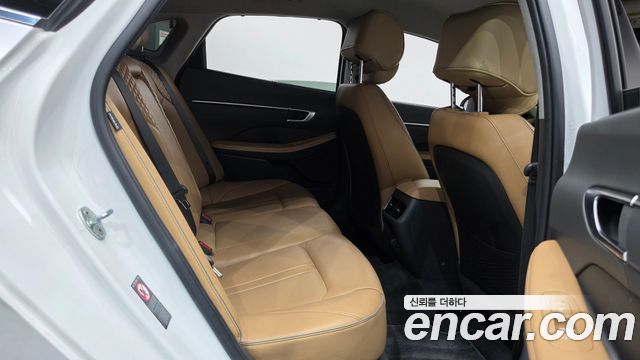 Hyundai Sonata 2021 — photo 17