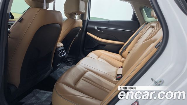Hyundai Sonata 2021 — photo 23