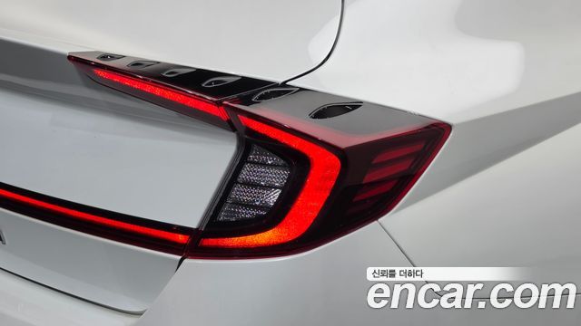 Hyundai Sonata 2021 — photo 9