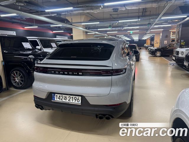 Porsche Cayenne 2024 — photo 4