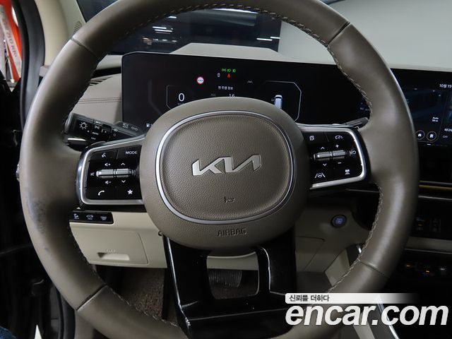 Kia Canival 2025 — photo 8