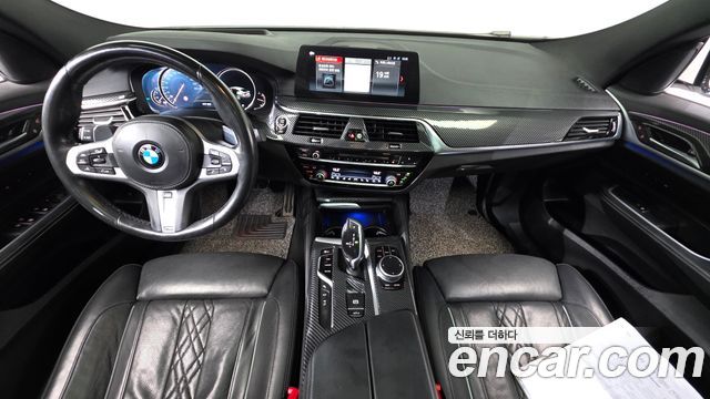 BMW Gran Turismo 2018 — photo 10