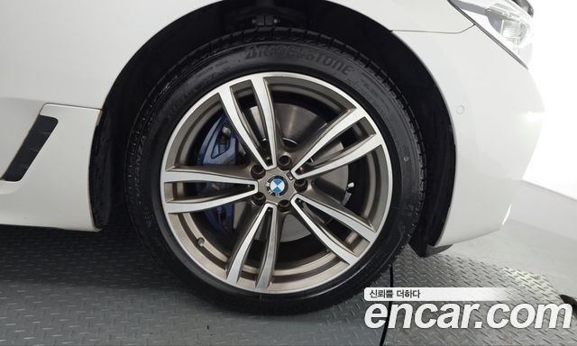 BMW Gran Turismo 2018 — photo 7