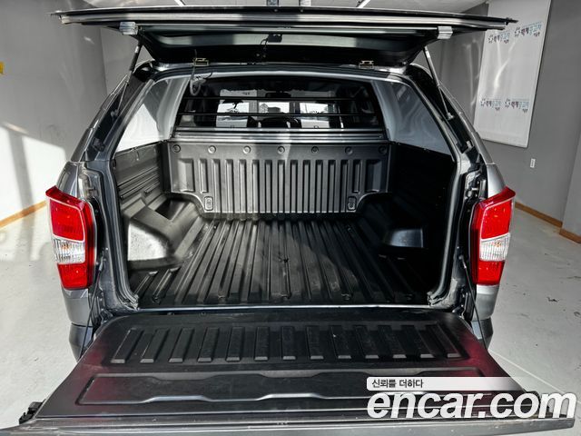 KG Mobility Rexton 2019 — photo 20