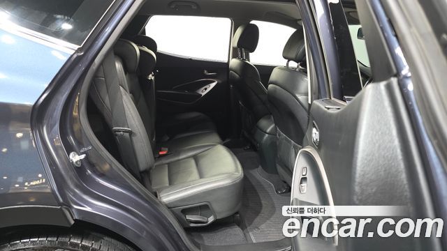 Hyundai Santafe 2016 — photo 12