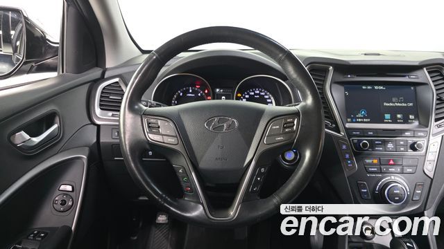 Hyundai Santafe 2016 — photo 13