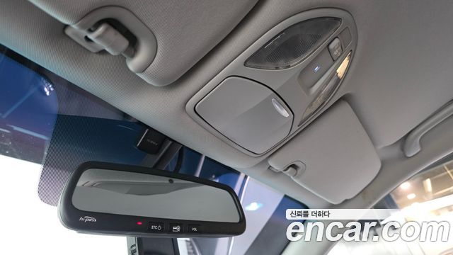 Hyundai Santafe 2016 — photo 18