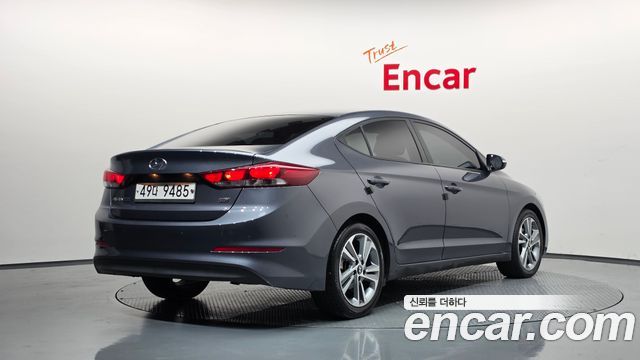 Hyundai AVANTE 2017 — photo 2