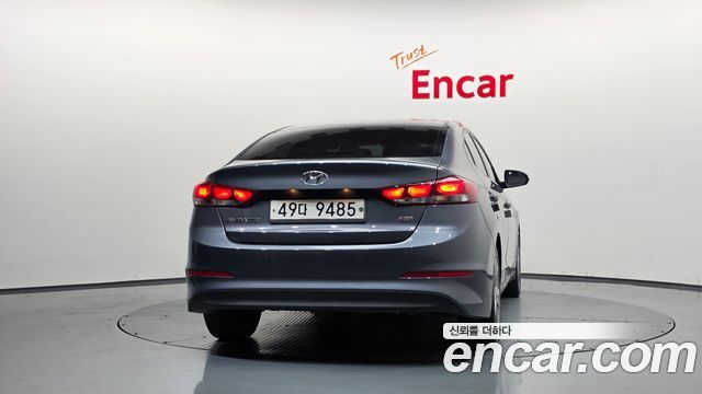 Hyundai AVANTE 2017 — photo 4
