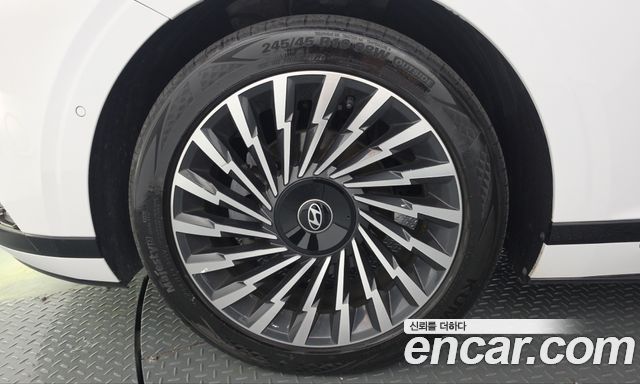 Hyundai Grandeur 2023 — photo 5
