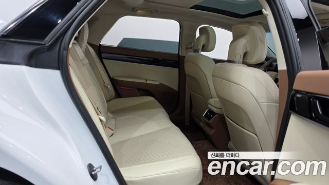 Hyundai Grandeur 2023 — photo 17