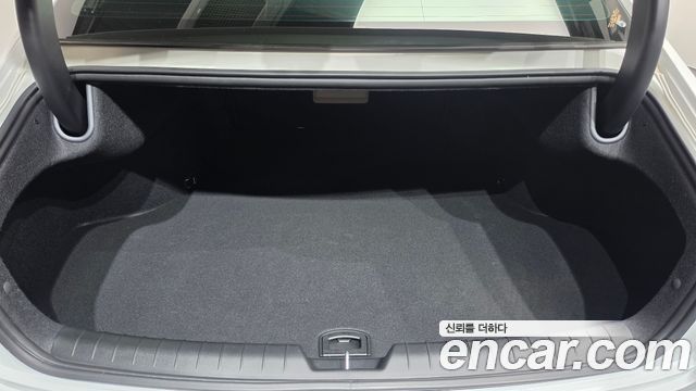 Hyundai Grandeur 2023 — photo 26