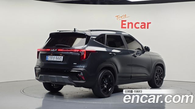 Kia Seltos 2023 — photo 2