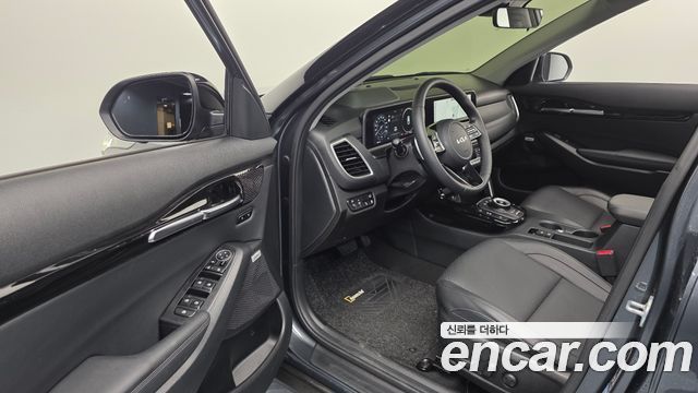 Kia Seltos 2023 — photo 10