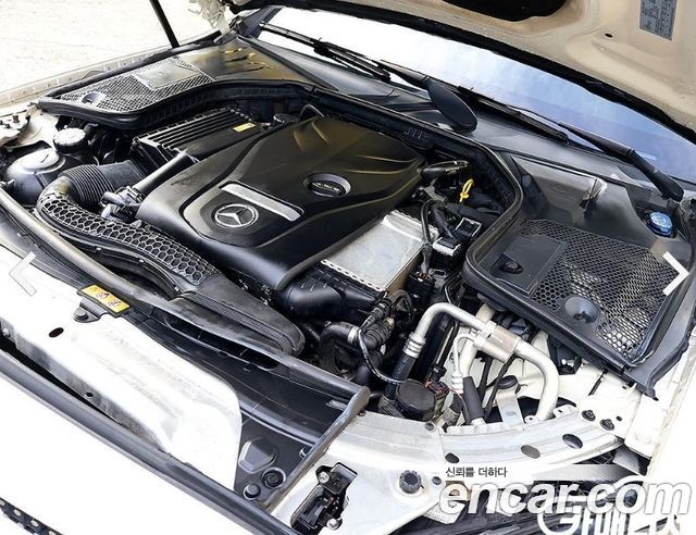 Mercedes-Benz C-Class 2017 — photo 20