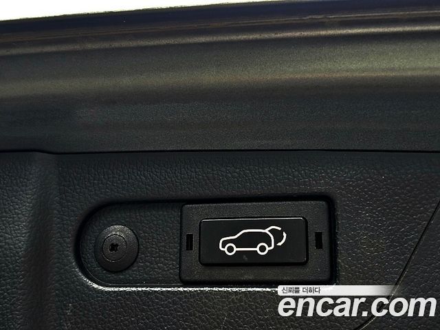KG Mobility Rexton 2018 — photo 20