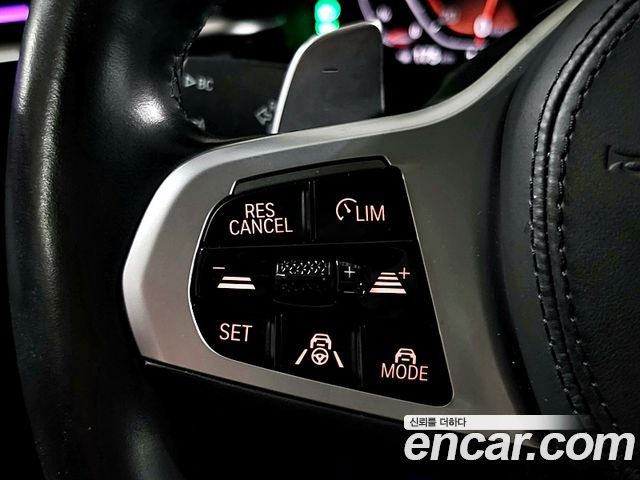 BMW 5-Series 2021 — photo 17