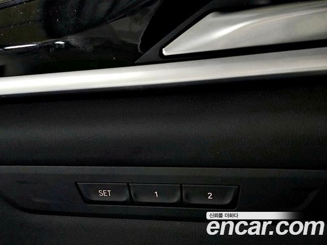 BMW 5-Series 2021 — photo 20