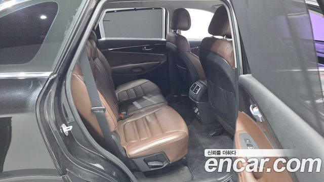 Kia Sorento 2016 — photo 17