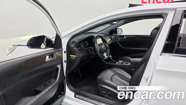 Hyundai Sonata 2018 — photo 11
