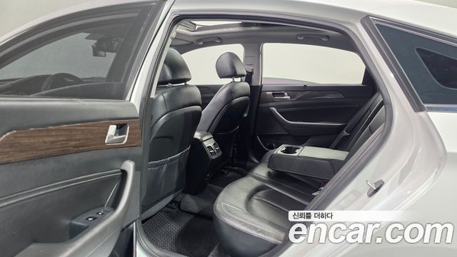 Hyundai Sonata 2018 — photo 12