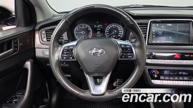 Hyundai Sonata 2018 — photo 13