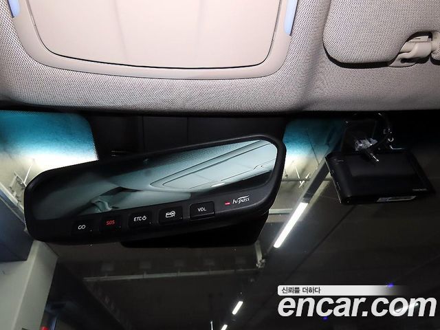 Genesis G80 2019 — photo 16