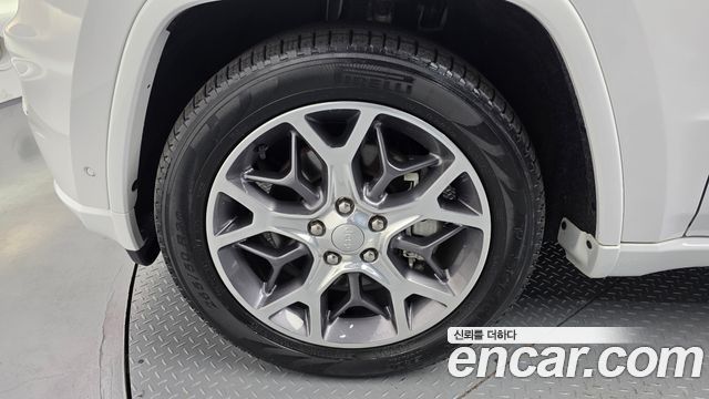 Jeep Cherokee 2021 — photo 5