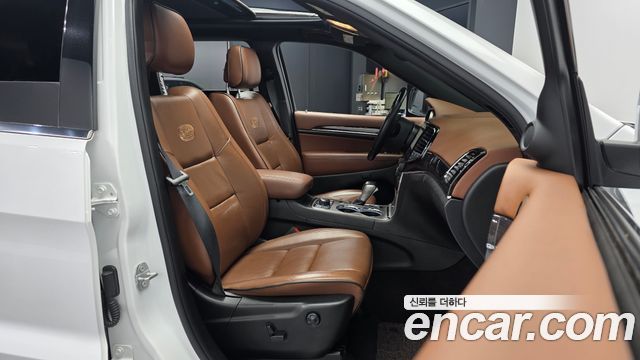 Jeep Cherokee 2021 — photo 11