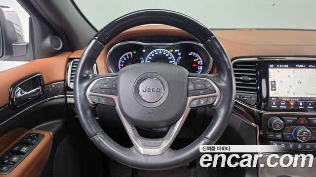 Jeep Cherokee 2021 — photo 13