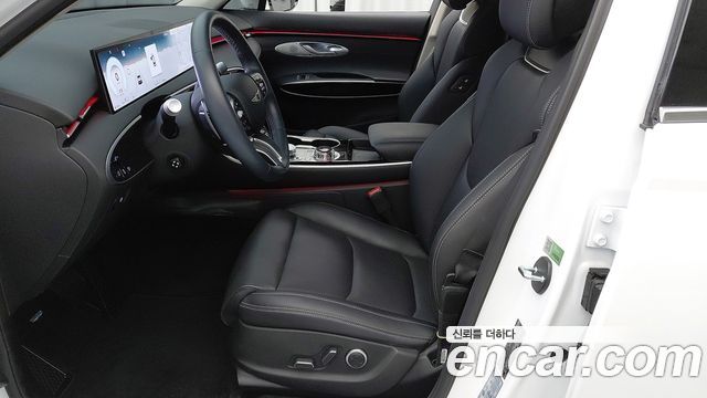 Genesis GV70 2025 — photo 9