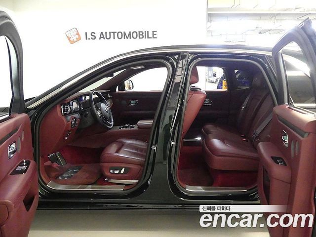 Rolls-Royce Ghost 2021 — photo 7