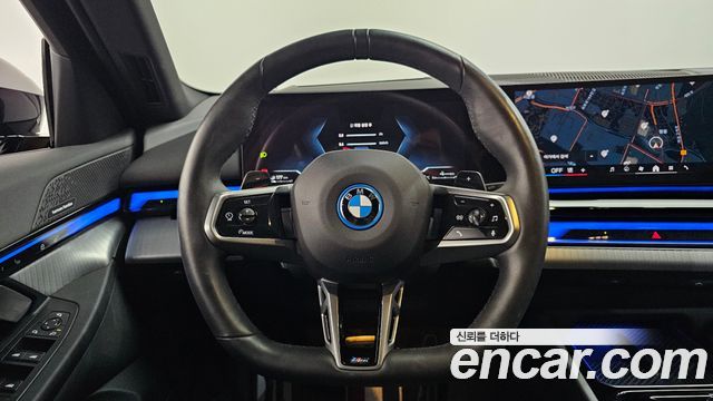 BMW 5-Series 2024 — photo 19