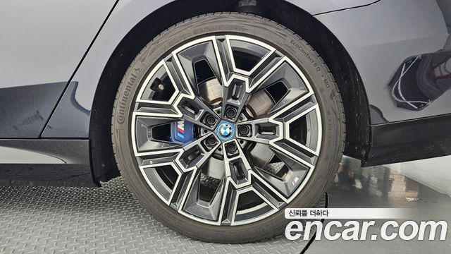 BMW 5-Series 2024 — photo 7