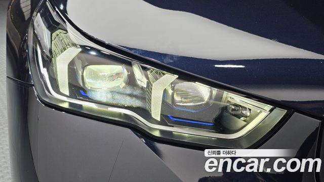 BMW 5-Series 2024 — photo 8