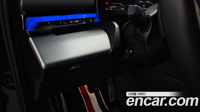 BMW 5-Series 2024 — photo 27