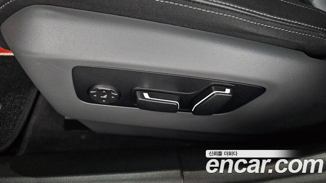 BMW 5-Series 2024 — photo 30