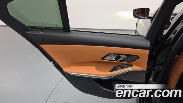BMW 3-Series 2026 — photo 15