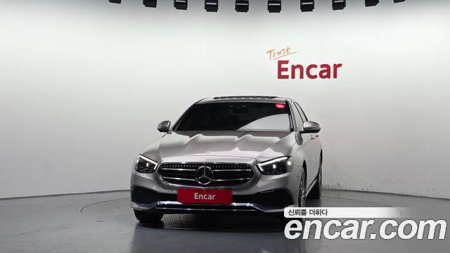 Mercedes-Benz E-Class 2021 — photo 3