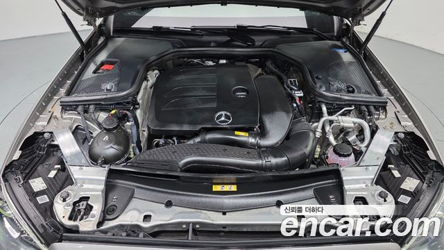 Mercedes-Benz E-Class 2021 — photo 6