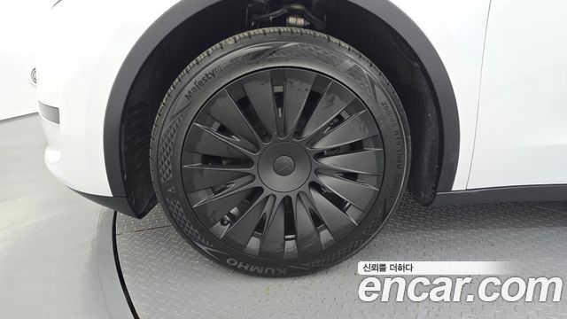 Tesla Model Y 2024 — photo 5